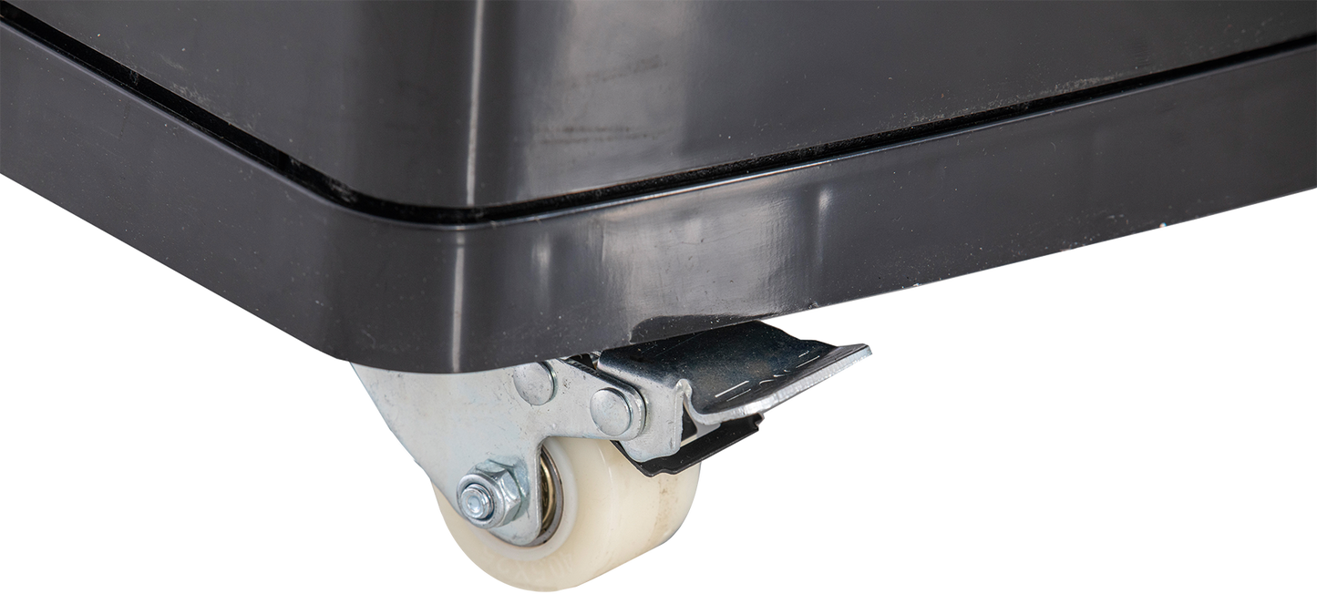 KBS Panoramavitrine RT-280 G, Detailaufnahme einer Lenkrolle mit Feststellbremse am schwarzen Gehäuseboden.