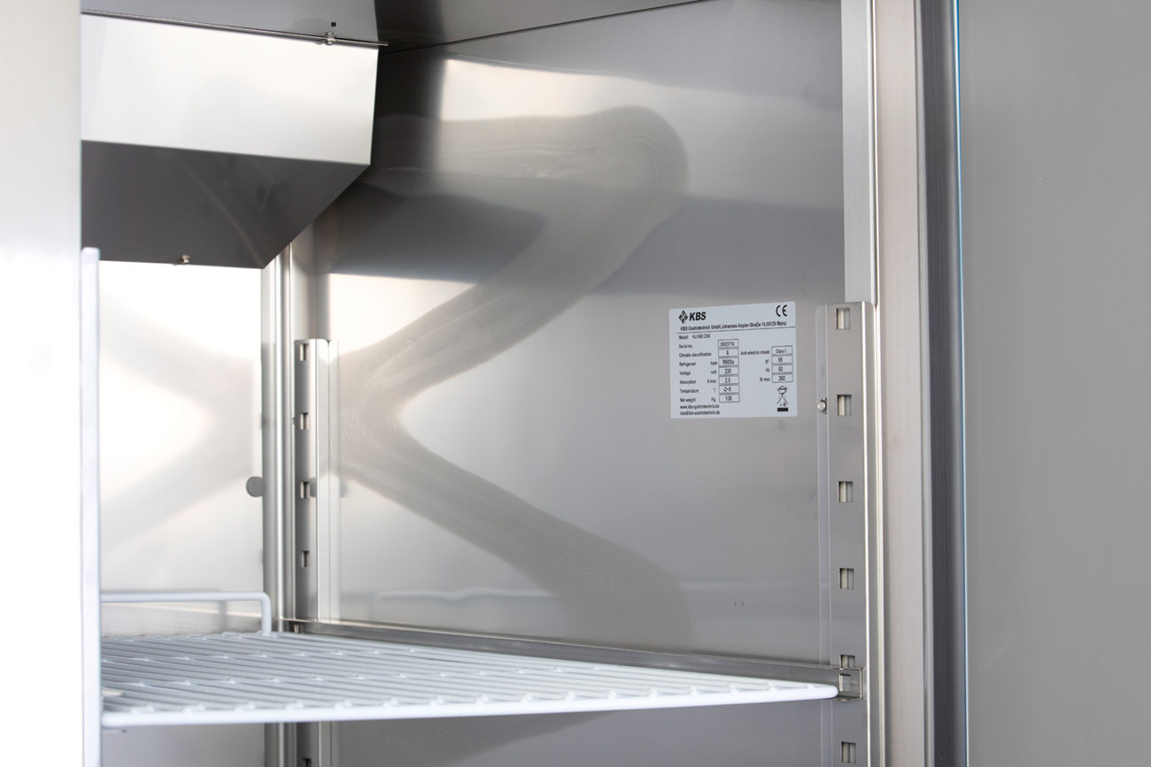 347650-edelstahlkuehlschrank-ku650-ansicht-3-kbs-gastrotechnik