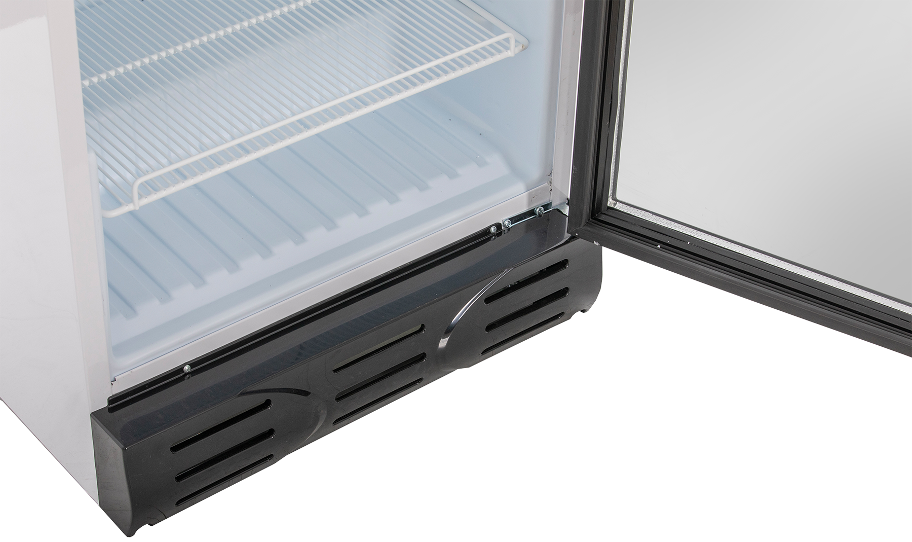 KBS Glastürkühlschrank 375 GDU unterer Bereich mit geöffneter Glastür, Blick auf leere Gitterablage und schwarze Lüftungsblende, Einsatz in Gastronomie, Pizzeria oder Bäckerei.