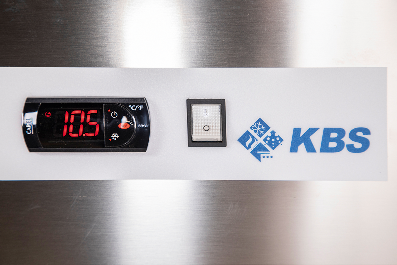 Kühltisch Ready KT2610 mit Arbeitsplatte, Aufkantung 2 Türen | KBS 60221040 - KBS Gastrotechnik