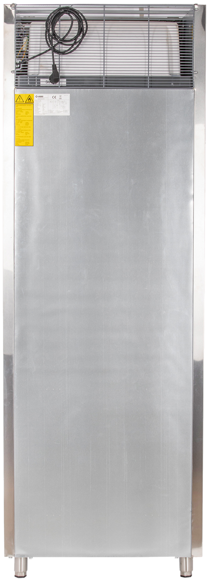 KBS Edelstahlkühlschrank KU 740 Rückansicht mit Metallrückwand, Lüftungsgitter und Netzkabel, geeignet für professionelle Küchennutzung.