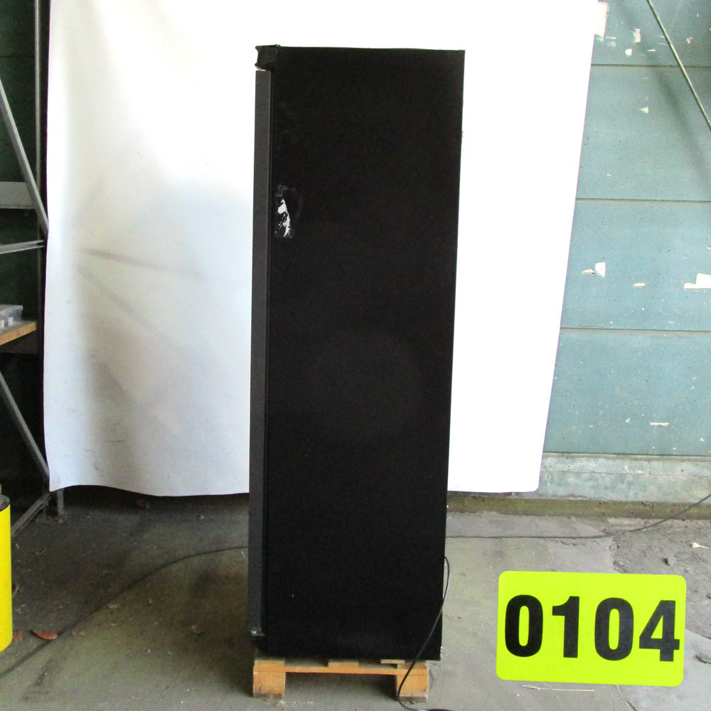 Getränkekühlvitrine 373 Liter mit Glastür und 5 Roste, +1°/+10°C - Farbe schwarz - BESCHÄDIGT — Virtus BFD0020/SBLBE (Ansicht 5)