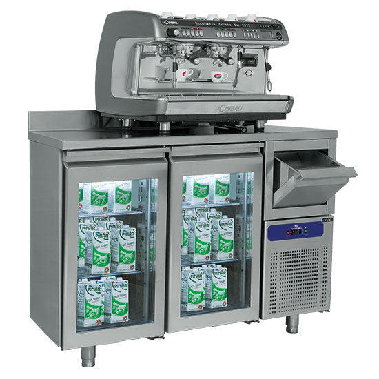 Kühltisch mit 2 Glastüren GN 1/1, Kaffeesatzschublade und Aufkantung, -2°/+8°C — Virtus BNC0001BAR/F