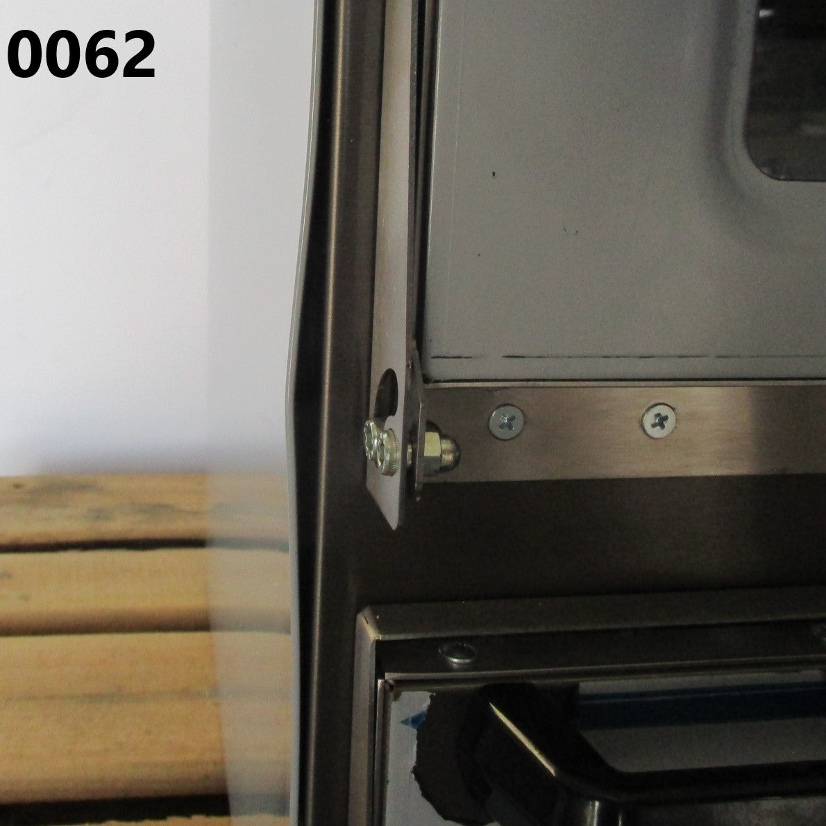 Elektro-Pizzaofen für 2 Pizzen ø 400 mm, mechanische Bedienung - BESCHÄDIGT — Virtus CAB0099/EBE (Ansicht 2)