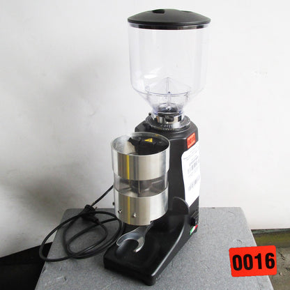 Kaffeemühle, 1,2 kg Behälter, 4-9 g, schwarz - GEBRAUCHT — Virtus EFF0002/QGE