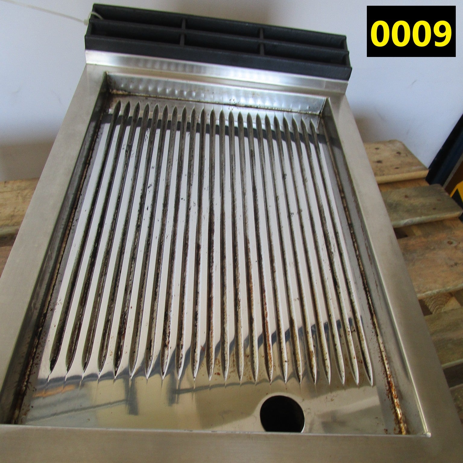 Elektro-Grillplatte, Tischmodell, gerillte verchromte Platte - GEBRAUCHT — Virtus V704FTREVCTGE (Ansicht 2)