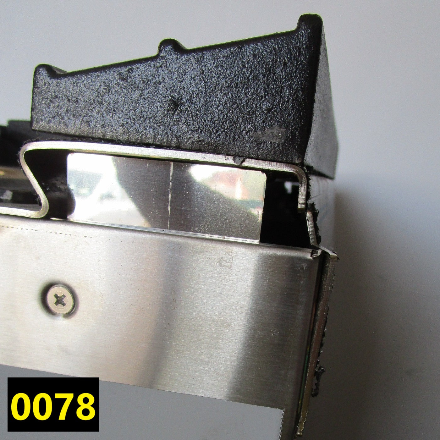 Gaskochfeld mit 4 Brenner auf geschlossenem Unterschrank, tiefgezogene Arbeitsoberfläche - BESCHÄDIGT — Virtus VS9080PCGSPBE (Ansicht 5)