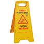 Schild CAUTION WET FLOOR — Virtus Z/UKZ069E